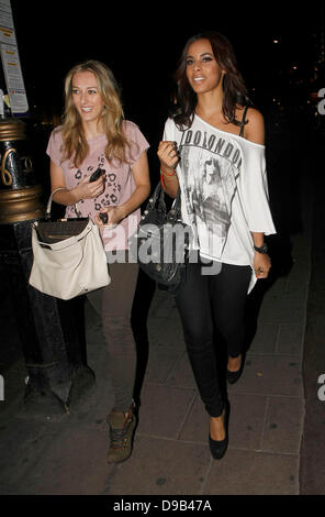 Rochelle Wiseman aka Rochelle Humes du samedi laissant Nobu Berkeley Londres, Angleterre - 14.03.11 Banque D'Images