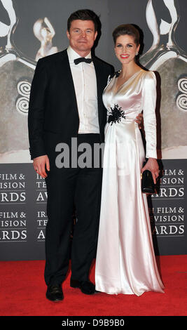 Brian O'Driscoll et Amy Huberman l'Irish Film and Television Awards 2012 à la Convention de Dublin Centre - Dublin, Irlande des arrivées - 11.02.12 ** Non disponible pour publication dans les tabloïds irlandais. Disponible pour publication dans le reste du monde** Banque D'Images