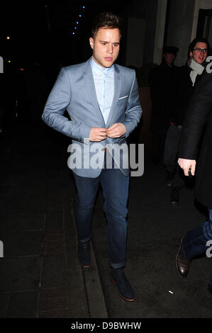 Olly Murs quitte la May Fair Hotel après l'UK Premiere de 'Les Muppets' Londres, Angleterre - 26.01.12 Banque D'Images