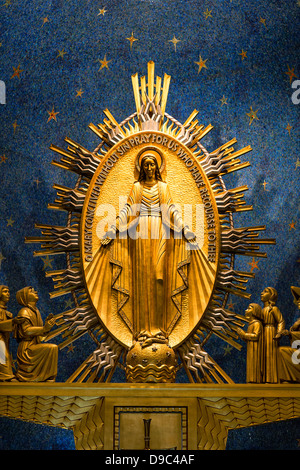 Chapelle de la Médaille Miraculeuse, Basilique du Sanctuaire national de l'Immaculée Conception, à Washington, DC, États-Unis Banque D'Images