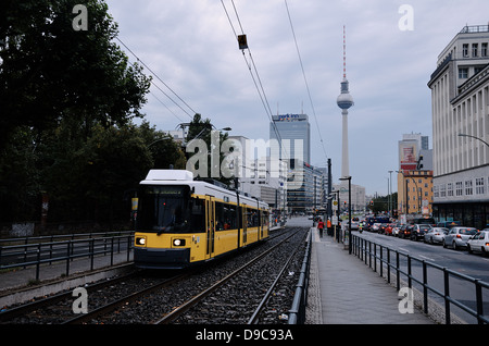 Une station de tram à Berlin. Allemagne Banque D'Images