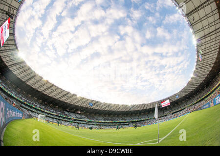 Belo Horizonte, Brésil. 17 Juin, 2013. Vue générale, le 17 juin 2013 - Football : Coupe des Confédérations de la fifa, Brésil 2013 match du groupe B entre Tahiti 1-6 Nigeria au stade Mineirao de Belo Horizonte, Brésil. (Photo de Maurizio Borsari/AFLO/Alamy Live News) Banque D'Images