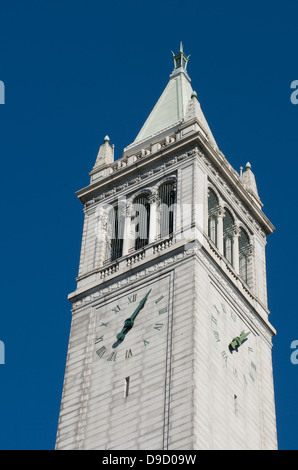 Sather clocher sur le campus de Berkeley. Banque D'Images