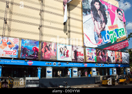 Cinéma dans une ville, Chennai, Tamil Nadu, Inde Banque D'Images