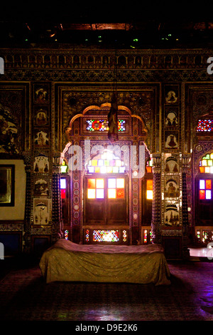 Les intérieurs de un fort, le Fort Meherangarh, Jodhpur, Rajasthan, India Banque D'Images