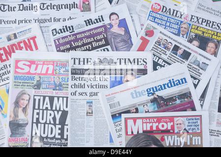 Journal la presse britannique la une des journaux Banque D'Images