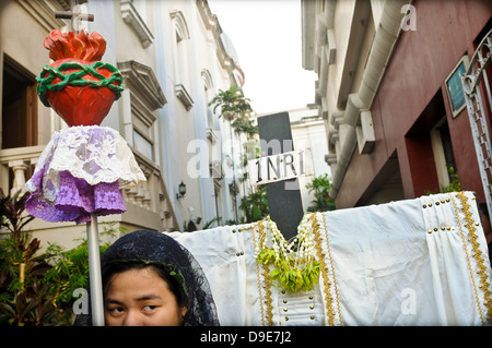 Les célébrations de Pâques, y compris du vrai crucifixions, à San Fernando, Philippines Banque D'Images