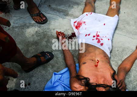 Les célébrations de Pâques, y compris du vrai crucifixions, à San Fernando, Philippines Banque D'Images