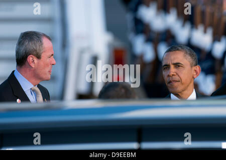 Berlin, Allemagne. 18 juin 2013. Le président américain Barack Obama arrive à Berlin pour deux jours visite officielle. L'aéroport de Tegel à Berlin s'arrête pour recevoir Barack Obama. Crédits : Crédit : Gonçalo Silva/Alamy Live News Banque D'Images