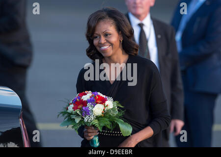 Berlin, Allemagne. 18 juin 2013. Le président américain Barack Obama arrive à Berlin pour deux jours visite officielle. L'aéroport de Tegel à Berlin s'arrête pour recevoir Barack Obama. Crédits : Crédit : Gonçalo Silva/Alamy Live News Banque D'Images