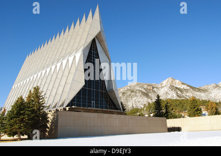 La chapelle des cadets à l'US Air Force Academy de Colorado Springs, Colorado. Banque D'Images