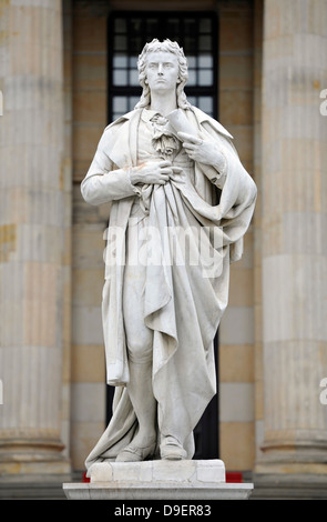 Friedrich Schiller statue avant concert hall, Schinkelbau, le gendarme's market, district centre, Berlin, Germany, Europe Banque D'Images