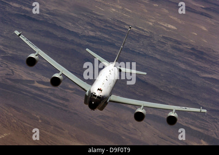 Un U.S. Air Force RC-135 Rivet Joint avion de reconnaissance. Banque D'Images