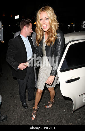 Cat Deeley des stars en dehors Mahiki Club Londres, Angleterre - 24.02.11 Banque D'Images