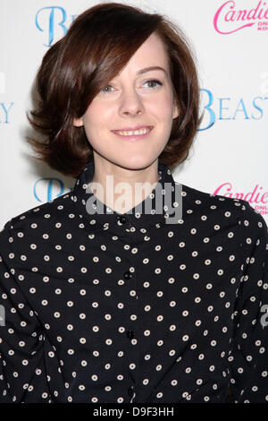 Jena Malone Candie's présente la première de Los Angeles 'Beastly' au Grove Theater - Arrivées Los Angeles, Californie - 24.02.11 Banque D'Images