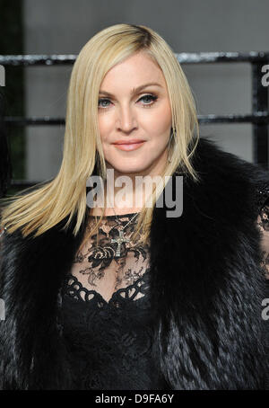 Madonna 2011 Vanity Fair Oscar Party at Sunset Tower Hotel - Arrivées West Hollywood, Californie - 27.02.11 Banque D'Images
