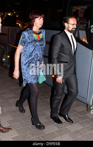 Janet Street Porter et Guest The Wizard of Oz' press night Palladium Theater - Départ Londres, Angleterre - 01.03.11 Banque D'Images