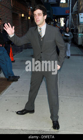 B. J. Novak 'le Late Show with David Letterman" à l'Ed Sullivan Theater - Arrivées New York City, USA - 01.03.11 Banque D'Images