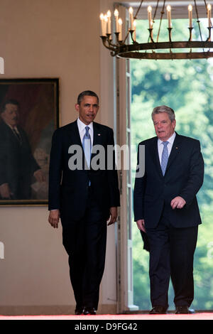 Berlin, Allemagne. 19 juin 2013. Le Président allemand Gauck Joaquim reçoit le président américain Barack Obama dans le palais présidentiel à Berlin. Crédits : Crédit : Gonçalo Silva/Alamy Live News. Banque D'Images