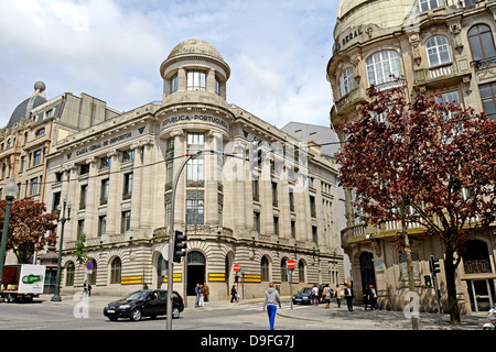 Galerie d'art au siège de la Caixa Geral de Depósitos Avenue des Alliés Porto Portugal Banque D'Images