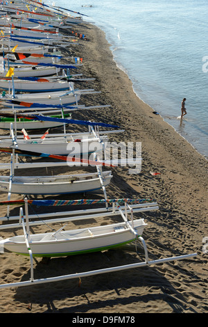 Des bateaux de pêche, Amed, Bali, Indonésie, Asie du sud-est Banque D'Images