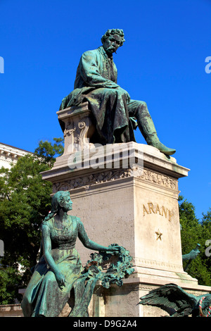 Statue de Arany Janos, National Museum, Budapest, Hongrie Banque D'Images
