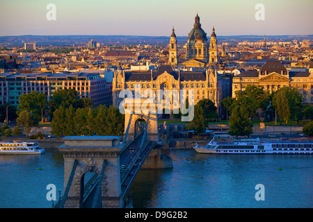 Les toits de Budapest et du Danube, UNESCO World Heritage Site, Budapest, Hongrie Banque D'Images