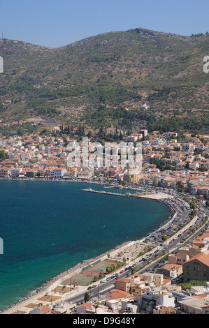 Vue sur le port et la ville de Samos, l'île de Samos, l'Est de l'îles Sporades, îles grecques, Grèce Banque D'Images