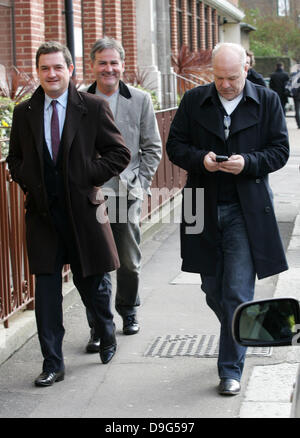 Richard Keys et Andy Gray font leur chemin à l'Ivy Restaurant à Londres Londres, Angleterre - 09.03.11 Banque D'Images