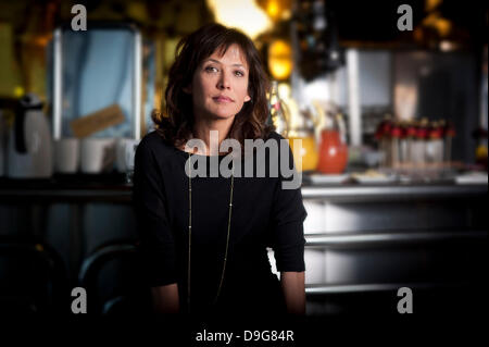 Comédienne Sophie Marceau à l'Hotel Concorde La Fayette à Paris pour on Cinemoi plat, d'être interviewé par Jonathan Ross, qui a pris une part dans l'entreprise en décembre de l'année dernière. Ainsi que la présentation et la production, Ross est devenu le directeur de la création. Paris, France - 01.03.11 Banque D'Images