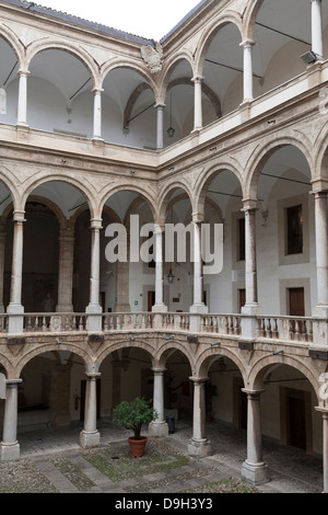 Palazzo dei Normanni, Palazzo Reale, Palerme, Sicile, Italie Banque D'Images