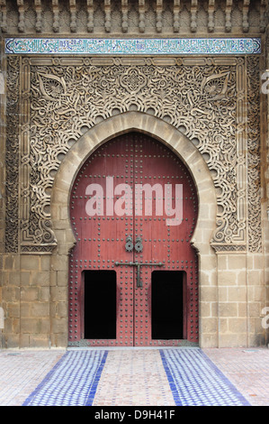 Entrée du mausolée d'Ismail Bled à Meknes, Maroc Banque D'Images