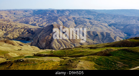 Wadi al Hasa avec barrage Tannur, Karak/ Province Tafilah, Jordanie, Moyen-Orient Banque D'Images