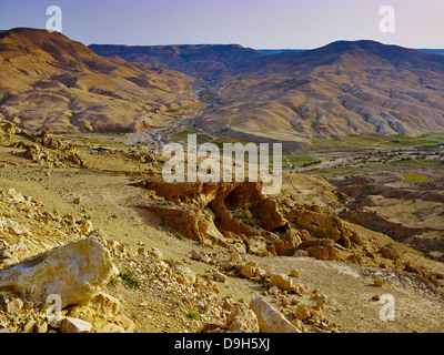 Wadi al Hasa avec barrage Tannur, Karak/ Province Tafilah, Jordanie, Moyen-Orient Banque D'Images