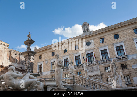 La fontaine de la Piazza Pretoria, Pretoria, Fontana della Vergogna, la fontaine de la honte, Palerme, Sicile, Italie Banque D'Images