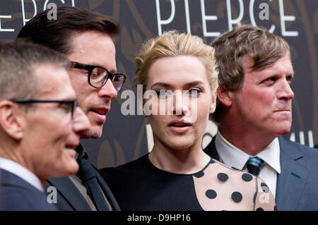 Guy Pearce, Kate Winslet et Todd Haynes Le New York Premiere de 'Mildred Pierce' Arrivées - New York City, USA - 21.03.11 Banque D'Images