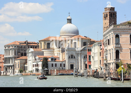 L'église de San Geremia (chiesa di San Geremia) sur le Grand Canal à Venise. Banque D'Images