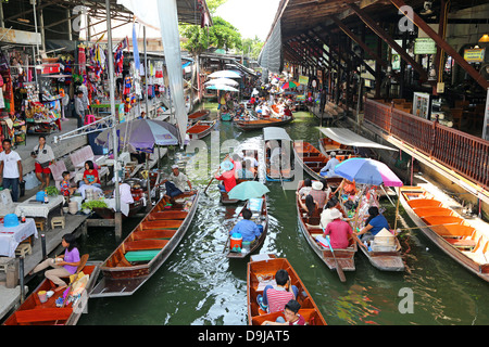 Marché flottant de Damnoen Saduak, près de Bangkok, Thaïlande Ratchaburi Banque D'Images