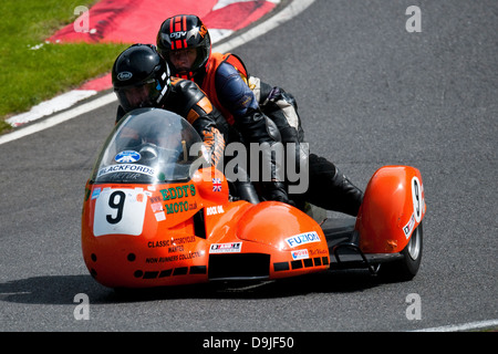 Les courses de side-car side-car classique, course, Eddy Wright, Kieran Clarke, Classic Racing Club de Moto Banque D'Images