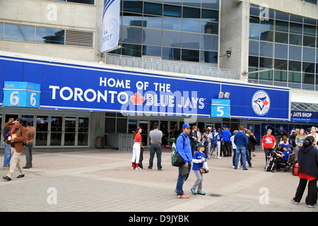 Roger porte Centre au cours d'un match des Blue Jays Banque D'Images