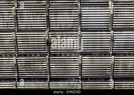 Détail de la tour de refroidissement à l'GRU John R. Kelly d'installations de production d'énergie de l'usine dans le sud-est de Gainesville. Banque D'Images