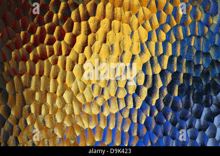 Vitrail rouge jaune bleu texture Banque D'Images