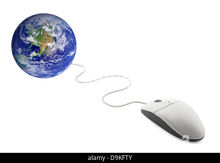 Souris d'ordinateur avec globe, concept de l'internet. L'image de la terre fournie par la Nasa. Banque D'Images