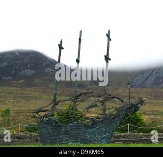 National Famine Memorial,coffin,bateau,Ireland Westport Banque D'Images