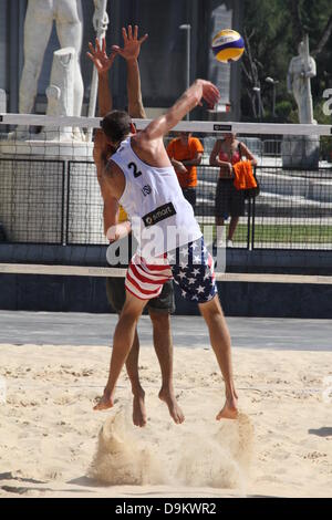 20 juin 2013 pedro bruno Brésil v rogers doherty usa équipe swatch beach-volley tournoi des Championnats du monde en foro itali Banque D'Images