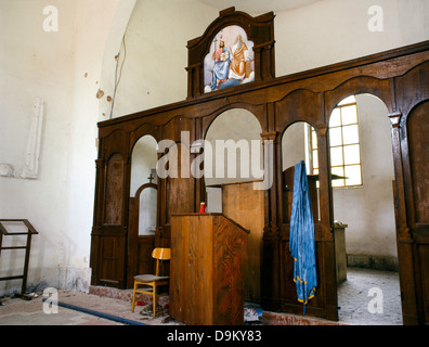 La région de Krajina en Croatie a ravagé l'Église orthodoxe de balles sur le mur après une guerre Banque D'Images