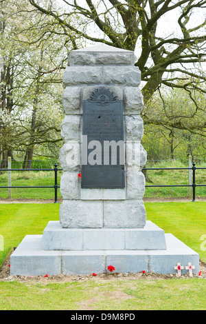 Mémorial aux corps de tunneliers australiens à Colline 60 dans le saillant d'Ypres. Banque D'Images