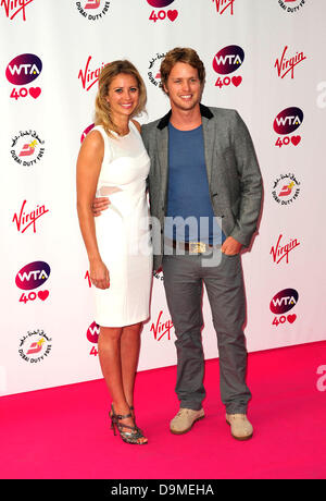 Holly & Sam Branson assiste à l'ATA Pre-Wimbledon Party au Roof Gardens Kensington. Crédit : Peter Phillips/Alamy Live News Banque D'Images