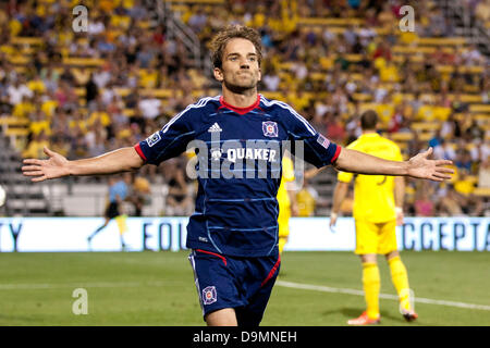 22 juin 2013 - Columbus, OH, USA - 22 juin 2013 : Chicago Fire Mike Magee (9) célèbre un but dans la seconde moitié au cours de la Major League Soccer match entre les Chicago Fire et les Columbus Crew de Columbus Crew Stadium à Columbus, OH. Le Chicago Fire a gagné 2-1. Banque D'Images