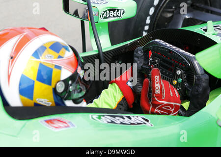 22 juin 2013 - Newton, Iowa, États-Unis - Indycar, Round 10, de l'Iowa Speedway, Newton, IA, USA, 22-23 juin 2013, JAMES HINCHCLIFFE, Andretti Autosport (Image Crédit : © Ron Bijlsma/ZUMAPRESS.com) Banque D'Images